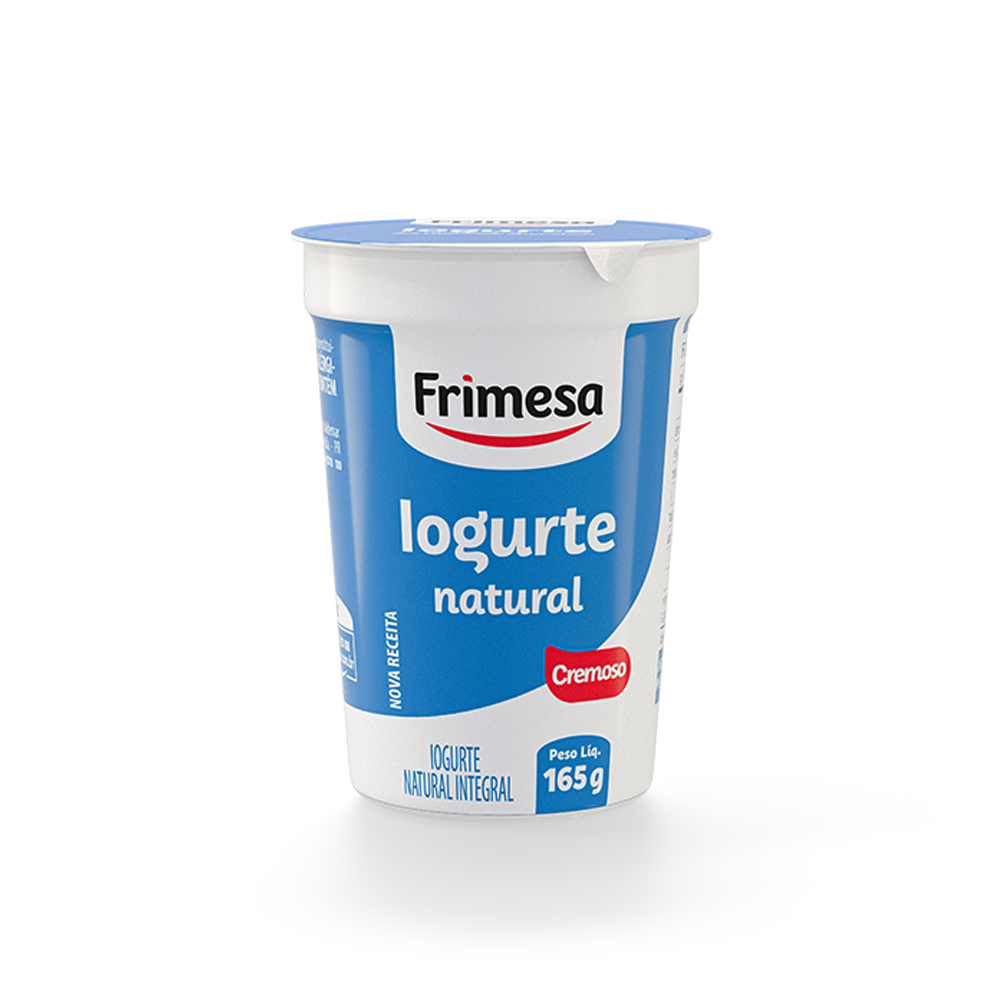 Embalagem azul e branca do Iogurte Natura Integral Frimesa 165g, com rótulo "cremoso" e QR code na frente.